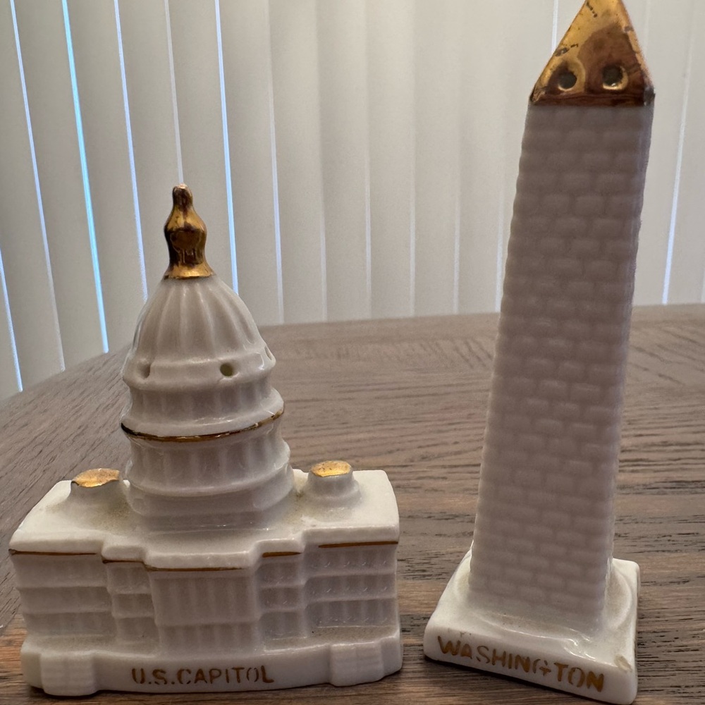 Elegant White and Gold U.S. Capitol and Washington Monument salt and pepper